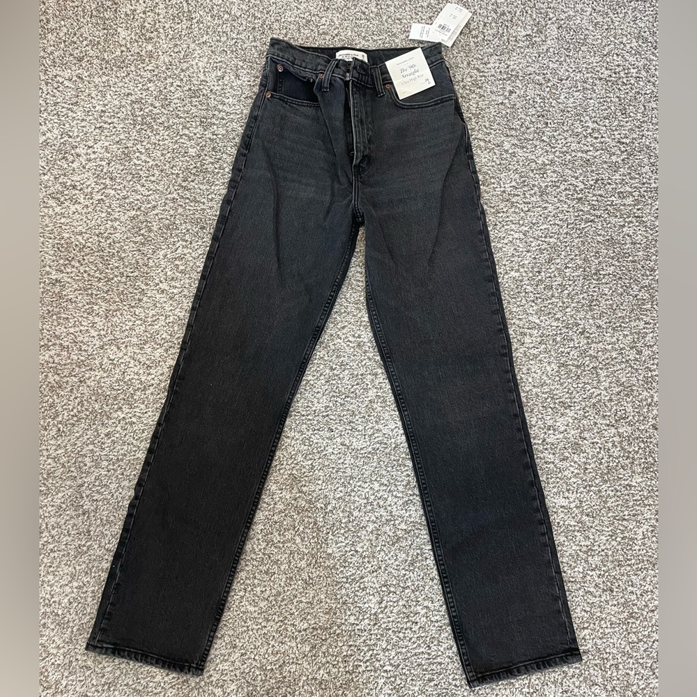 Abercrombie 90s Straight Ultra High Rise Black Denim